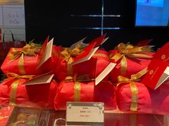 -Salon de The de Joel Robuchon(外滩18号店)