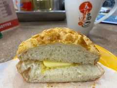 鲜油菠萝包-喜莲咖啡