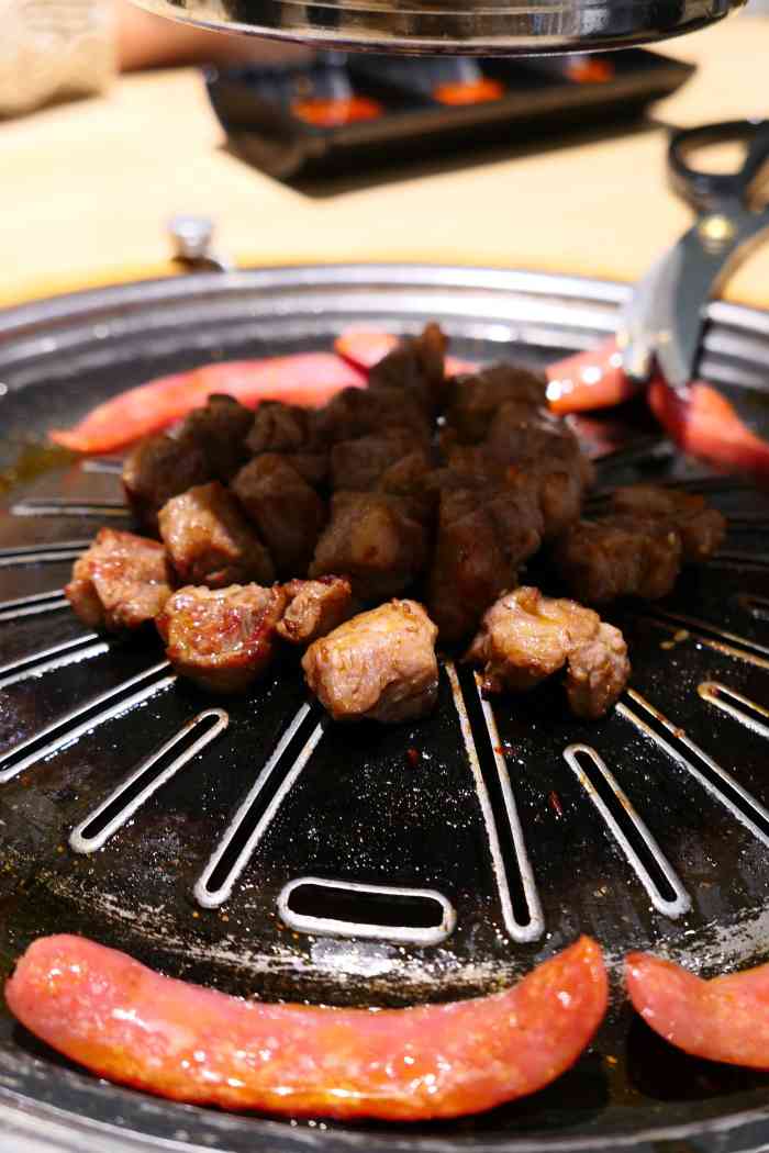 莱 真牛烤肉-"之前就听说过莱真牛烤肉,一直以为是一家韩.