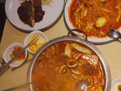 年糕火锅-韩香福脊骨汤锅(上杭路店)