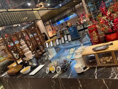 -广州万富希尔顿酒店·感趣自助餐厅·金秋蟹宴生蚝海鲜刺身