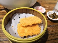 蛋黄菠萝酥-茶花妹子云南餐厅(传媒大学店)