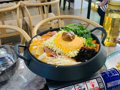 部队火锅-屋里家延边朝鲜族冷面(梅林3店)