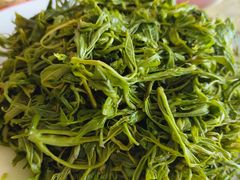 -华龙特色大骨鸡农家菜馆