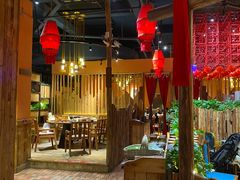 -老滇山寨•云南特色菜•地方菜•民族风情歌舞表演(金碧店)