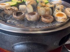 -围炉肉舍•炭烤活鳗•丹东海鲜烤肉(步行街店)