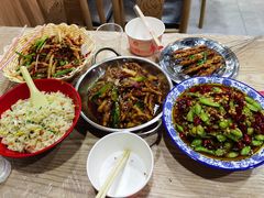 -江城燕子大排档(江汉路步行街店)