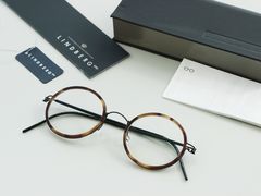 -目艮眼镜SHOWROOM(品牌集合店)