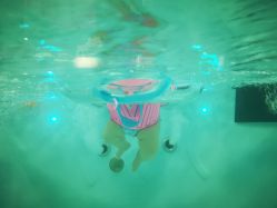 -趣游baby swim婴童游泳·盐氧护(旭辉u天地店)