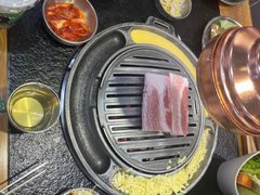 -GOGIYA·咕叽吖韩国传统烤肉店(东方新天地店)