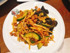 -青瓦餐厅·生鱼片·韩园烤肉(西塔店)