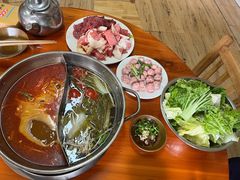 白汤红汤鸳鸯锅底-龙大头庖汤店