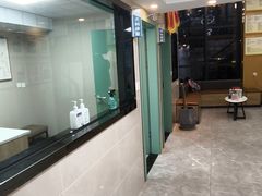-半岛宠物医院24小时·内窥镜·牙科·碎石中心(府城大道店)