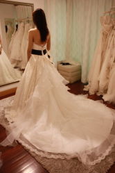 -LANYI COUTURE高级婚纱礼服改衣店