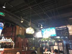 大堂-日进一片海.生腌海鲜火锅.宵夜烧烤(三里屯总店)
