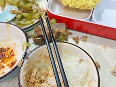 -猪三哥肥肠鸡川菜小炒