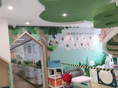 -极橙儿童齿科矫正中心(奥城店)