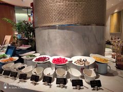 自助调料区-杭州钱江新城万怡酒店-西餐厅