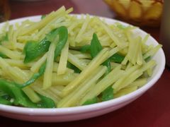 -乡土特色.冷锅鱼.牦牛肉汤锅