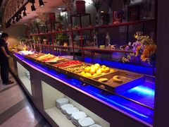 自助取餐区-蒙肥羊·酸汤潮牛·鲜牛肉火锅烤肉自助(岗顶店)