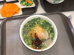 -伊穆祥牛肉面总店·清真