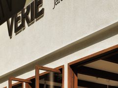 -VERIE BAKEHOUSE