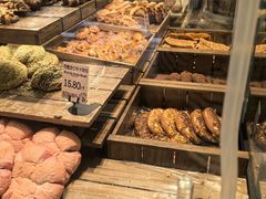 -面包工坊(七彩云南第一城店)