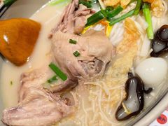 -刀小蛮半只鸡过桥米线(家乐福四元桥店)
