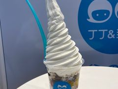缤纷水果酸奶冰淇淋-丁丁&当当牦牛酸奶·酥油面包(官门口店)
