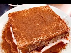 漏奶滑-潮界(LU·ONE凯德晶萃广场店)