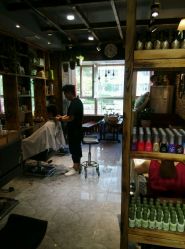 点击看大图 -MONE美发沙龙