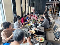 -唐拉雅秀酒店-西锦汇空中BBQ·思创餐厅