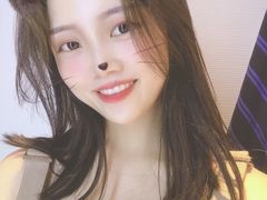 -URBAN REVIVO(欢乐海岸购物中心店)