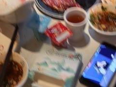 -茅草房·河畔园林火锅