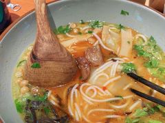 -百春原湖南牛肉粉(百联世纪店)