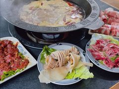 -重庆故事姊妹老火锅(财经学院店)