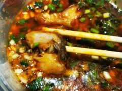 梭边鱼-肖肖酸萝卜鱼火锅(总店)