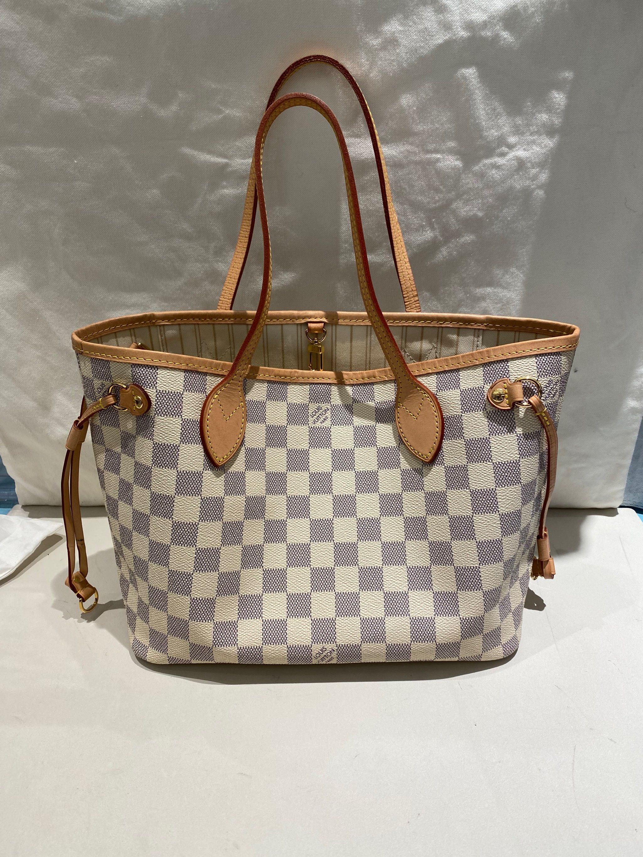 lv路易威登neverfull白色棋盘格