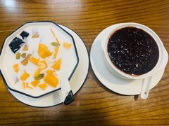 芒果烧仙草-大甜九港式甜品(武林店)