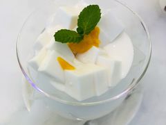 杏仁豆腐-香港新曜记·粤菜点心(滨江宝龙店)