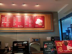 -星巴克(青岛火车北站候车大厅店)