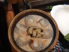-老牌坊云南鱼豆花火锅(哈西万达店)