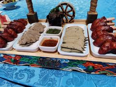 -白鹿苑蒙餐(鄂温克宾馆店)