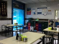 大堂-万盛园炖肉馆(云峰店)
