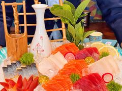 -靓海海鲜火锅(水上湖边观景店)