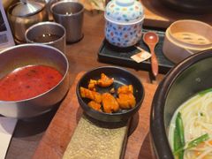 -银米·云南传统过桥米线(双廊黑金冠店)