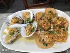 -四川小胡子海鲜(丁村万人海鲜广场店)