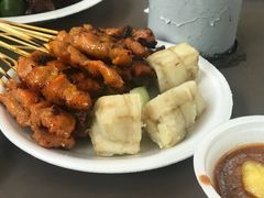 -东海岸人工湖美食村