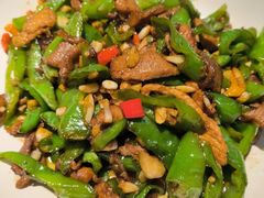 -阿瓦山寨·湘菜现炒·剁椒鱼头王(咸阳总店)