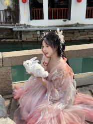 -一揽芳华汉服旗袍体验馆(拙政园店)